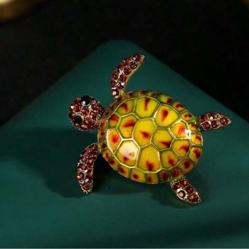 🎁2 FOR $15 BUNDLE Vibrant Turtle Brooch with Red and Yellow Hues